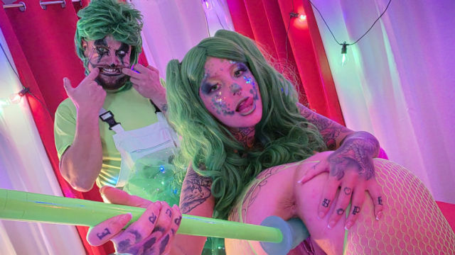 Bonnie Rose Meets the Green Cock Crazed Clowns