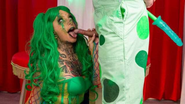 Welcome to the Green Clowns